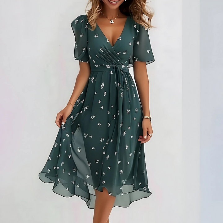 Amelia™ | Elegant Airy Dress with Tummy-Covering