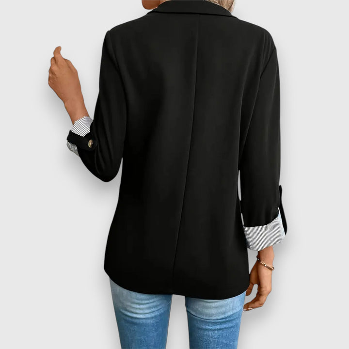 Elizabeth – Classic Style Blazer