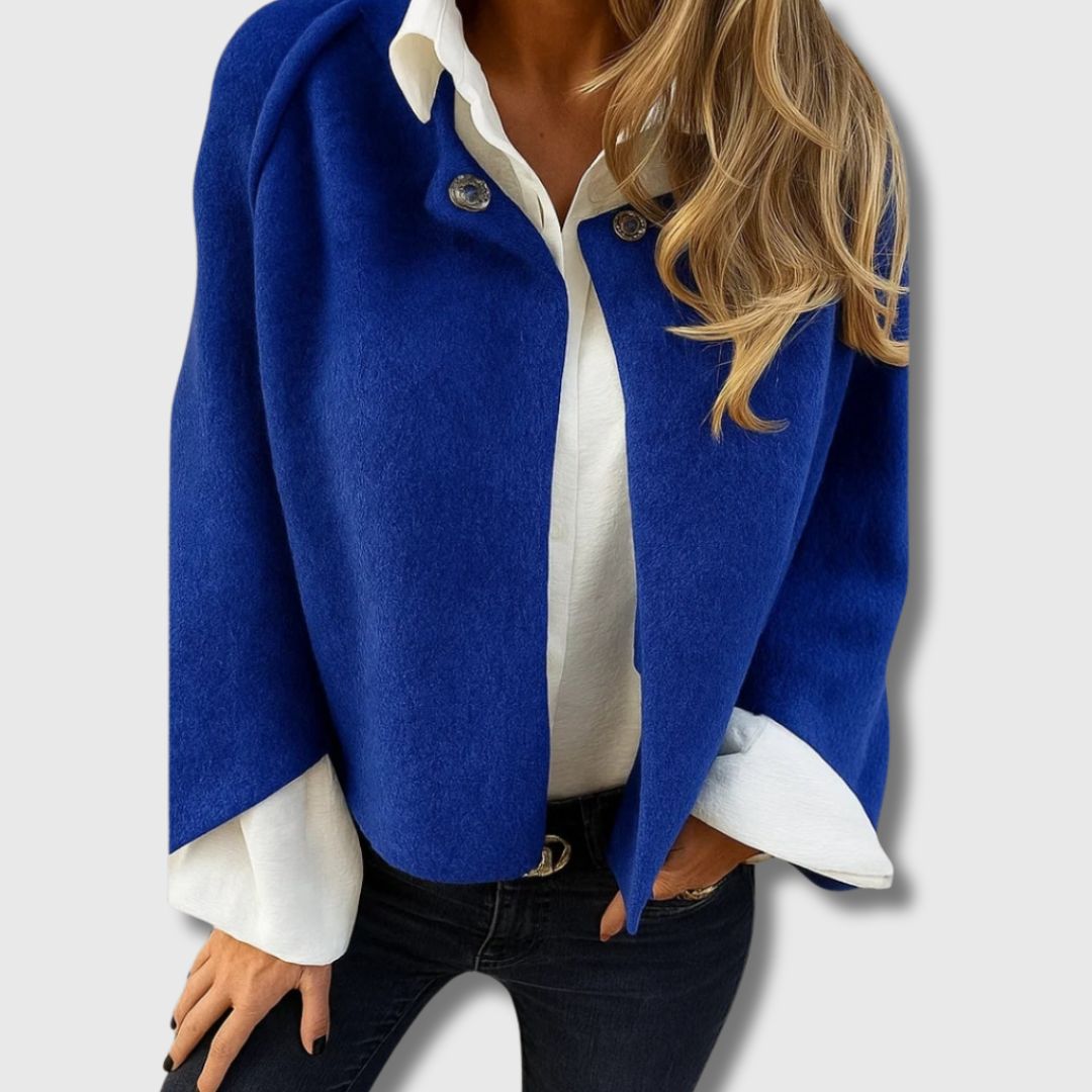 Ava – Short and Warm Cardigan